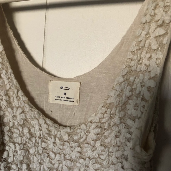 UO Daisy Lace Peplum Tank - Picture 3 of 8